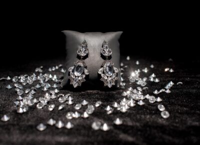 Diamond earing